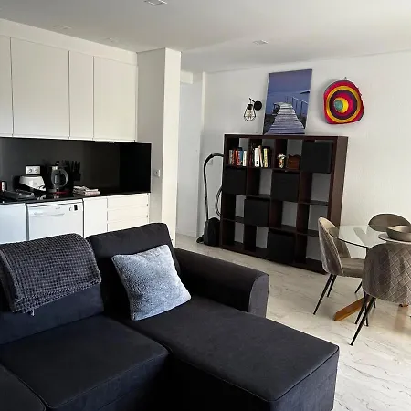 One-bedroom In Alvor With A Sea View Fully Renovated * Bicas