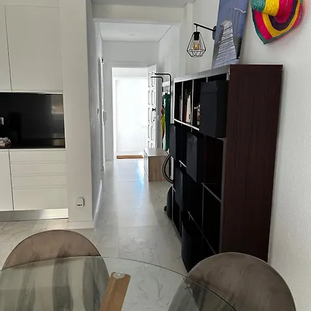 One-bedroom In Alvor With A Sea View Fully Renovated شقة *