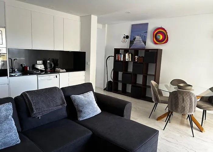 One-bedroom In Alvor With A Sea View Fully Renovated * Bicas