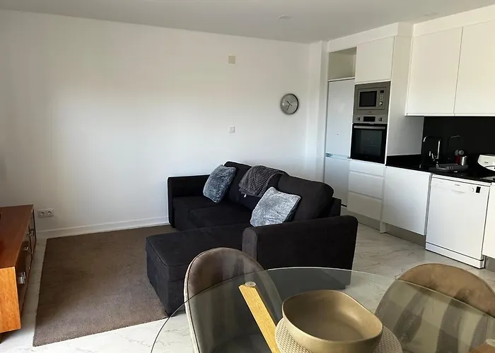 One-bedroom In Alvor With A Sea View Fully Renovated Bicas