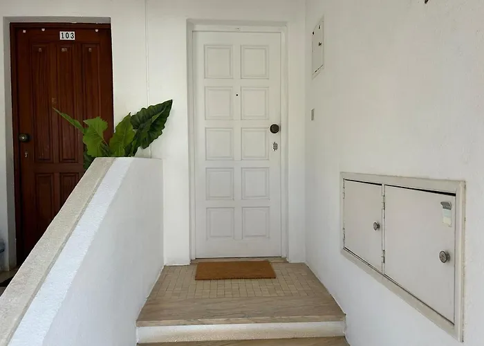 One-bedroom In Alvor With A Sea View Fully Renovated * Bicas