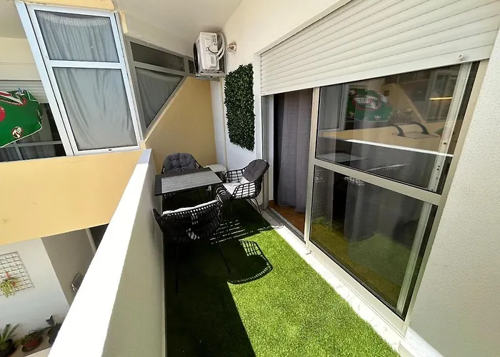 One-bedroom In Alvor With A Sea View Fully Renovated * Bicas